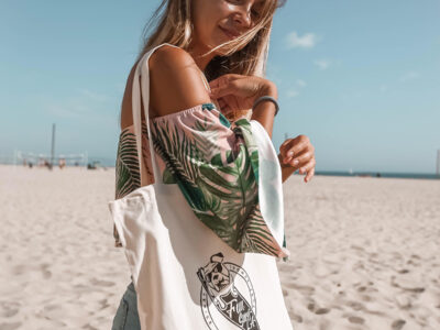 Tote bag